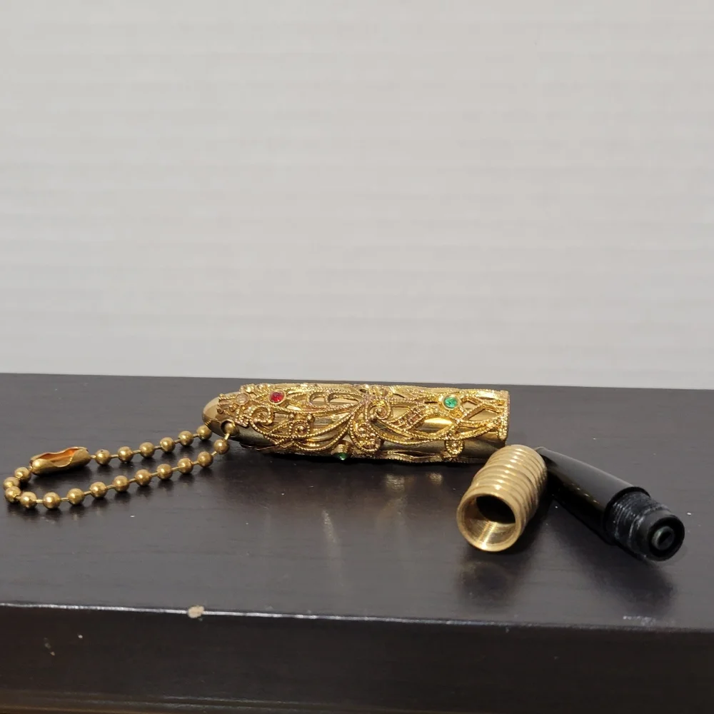 Vtg Ornate Gold Filagree w/Rhinestones Keychain Pen.